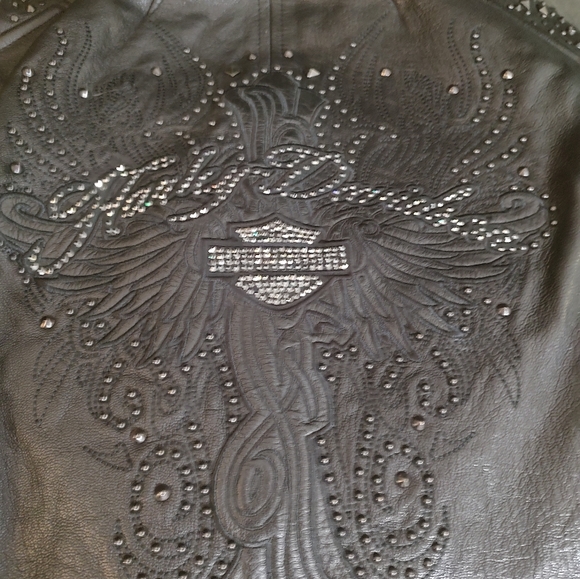 Woman's XL Harley Davidson leather jacket